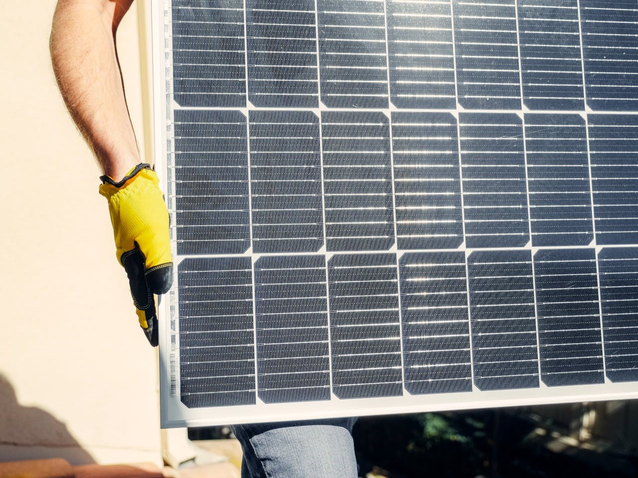 Factors to Consider To Set Up a 5kW Solar System Price