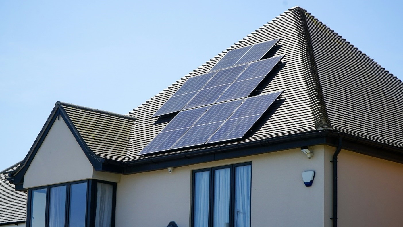 How to Choose the Perfect Solar Panels for Your Setup 